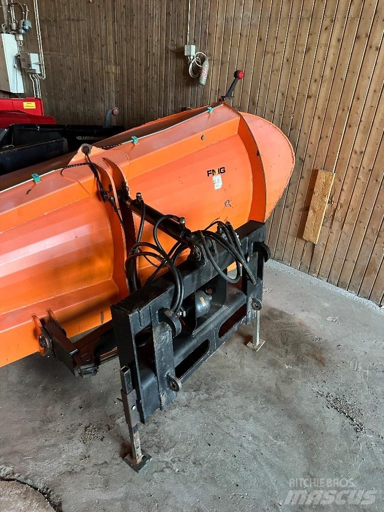 FMG AA 300 Sněžné pluhy, přední sněhové radlice