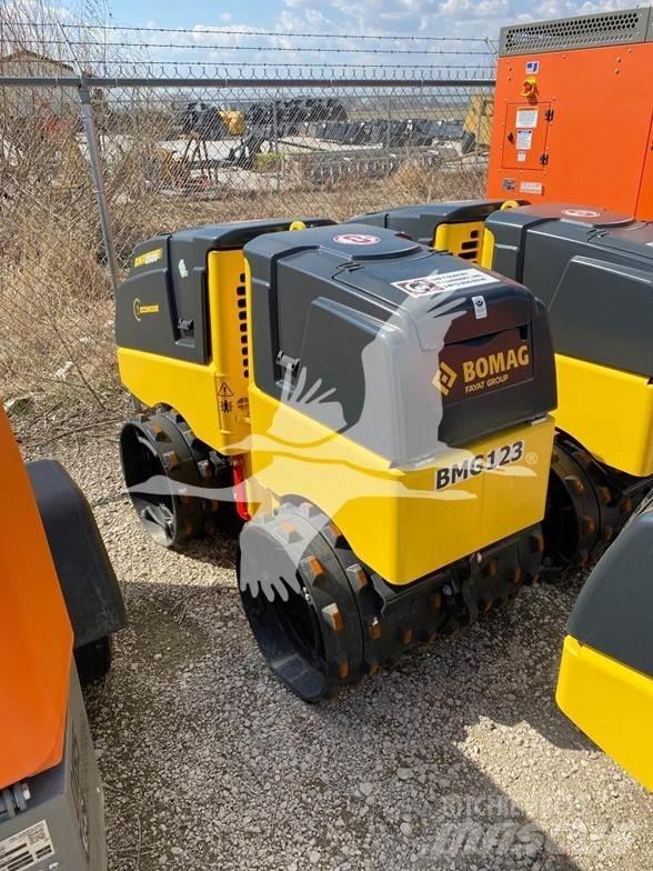Bomag BMP8500 Vlečné vibrační válce