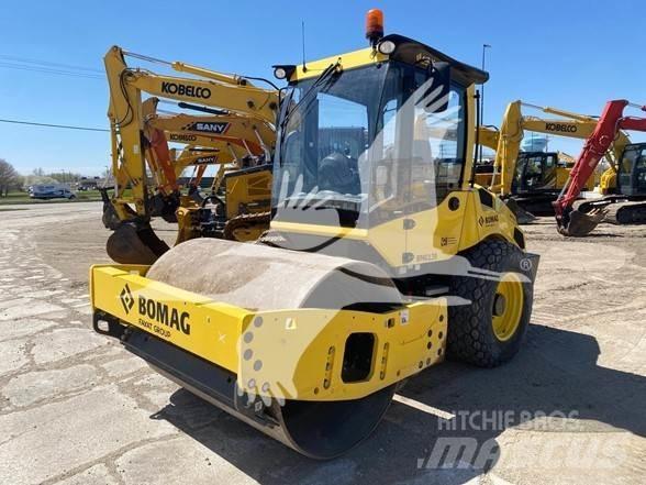 Bomag BW177D-5 Tahačové válce