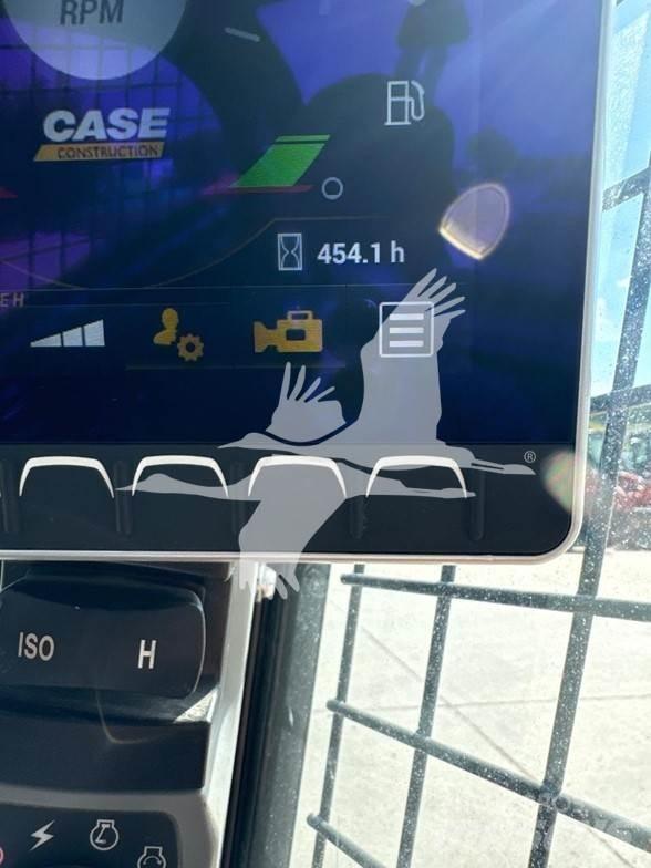CASE SV280B Smykem řízené nakladače
