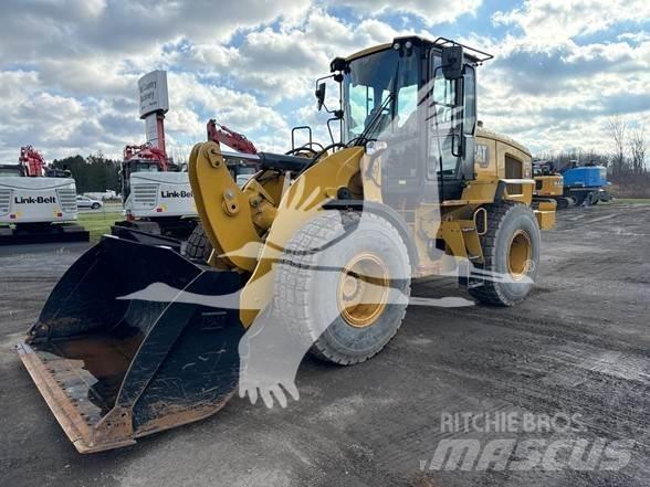 CAT 926M Kolové nakladače