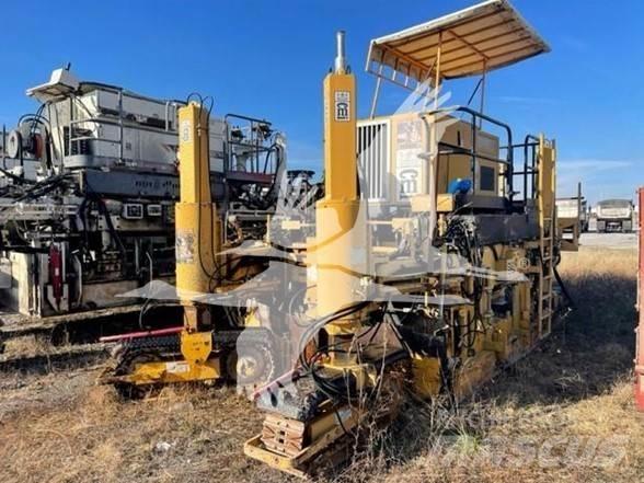 CMI SF2204 Stroje na betonové dlaždice