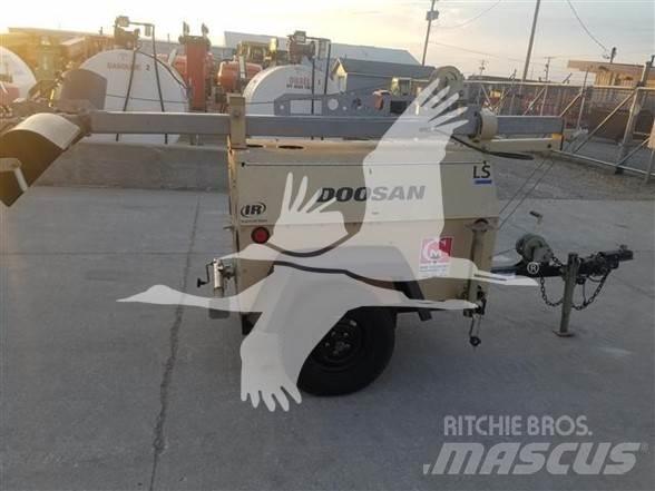 Doosan LS Osvětlovací stožáry