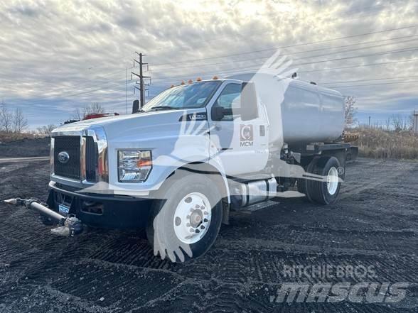 F & R F750 Návěsy na přepravu kmenů