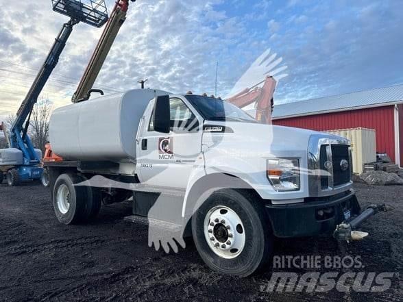 F & R F750 Návěsy na přepravu kmenů