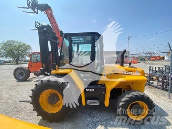 JCB 940 Terénní vysokozdvižné vozíky