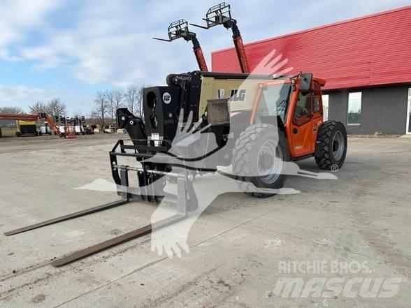 JLG 1255 Teleskopické manipulátory