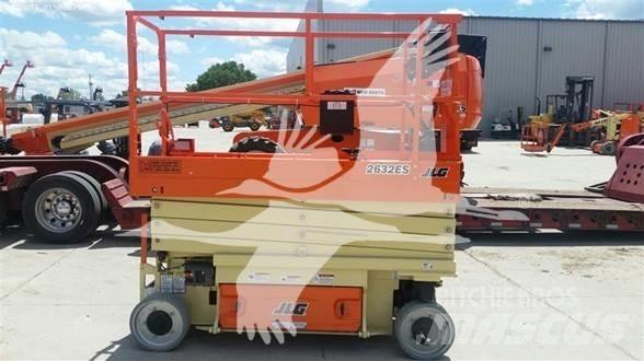 JLG 2632ES Nůžková zvedací plošina