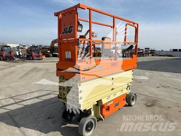 JLG 2632ES Nůžková zvedací plošina