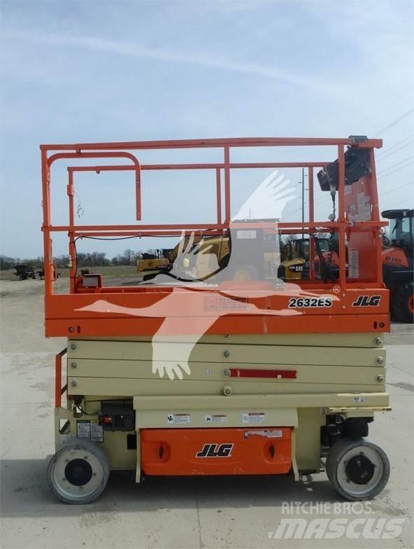 JLG 2632ES Nůžková zvedací plošina