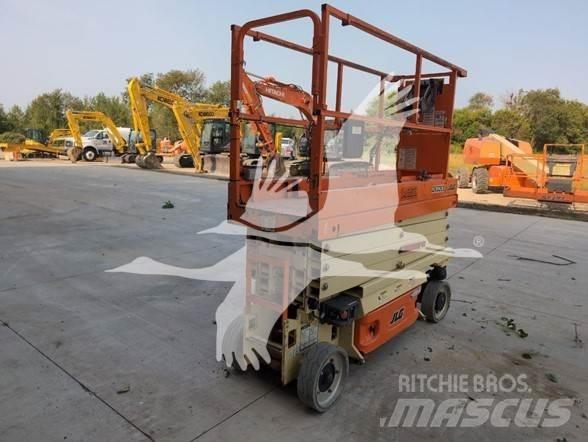 JLG 2632ES Nůžková zvedací plošina