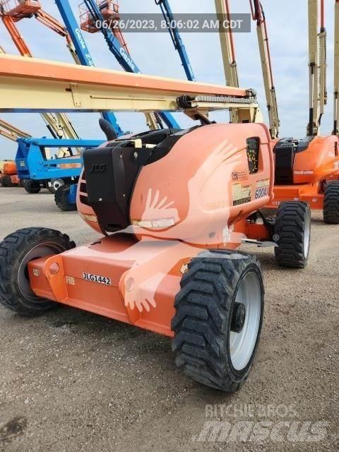 JLG 600AJ Kloubové plošiny