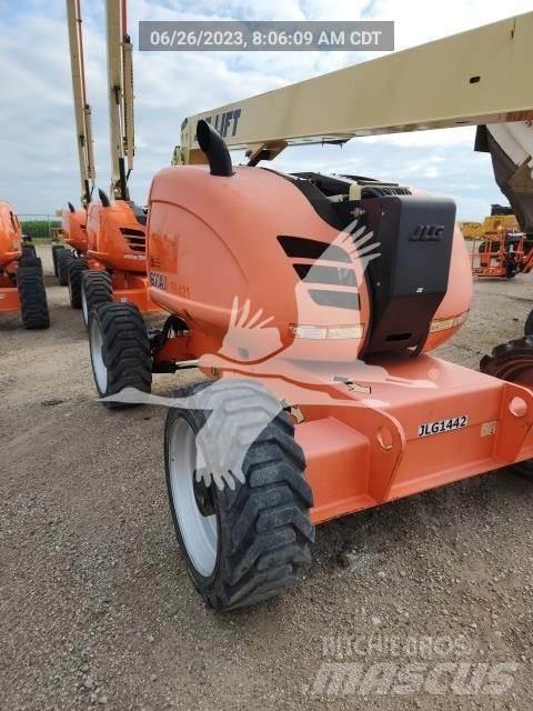 JLG 600AJ Kloubové plošiny