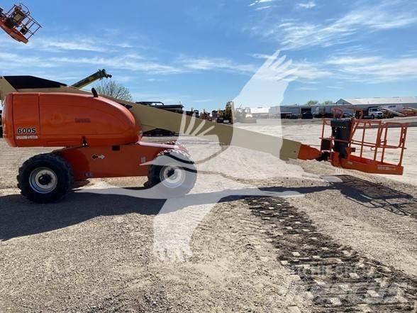 JLG 600S Teleskopické plošiny