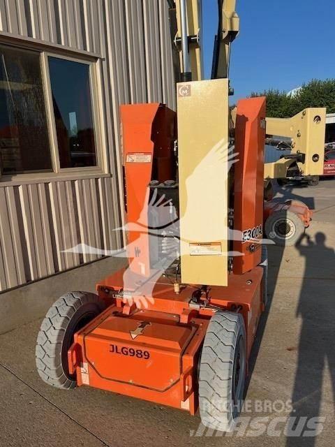 JLG E300AJP Kloubové plošiny