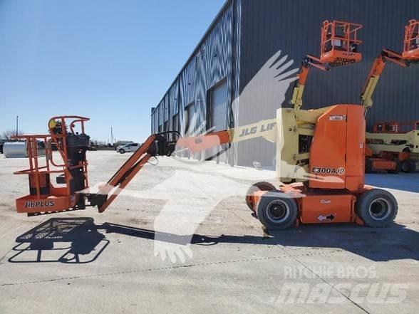 JLG E300AJP Kloubové plošiny