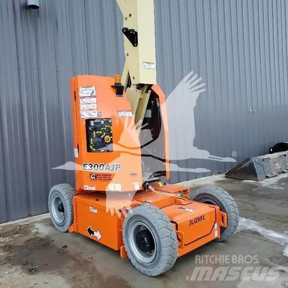 JLG E300AJP Kloubové plošiny