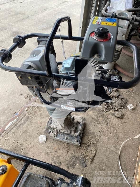 Sakai RS65 Vlečné vibrační válce