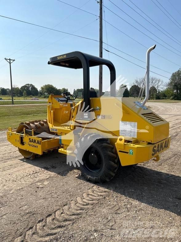 Sakai SV204T Tahačové válce