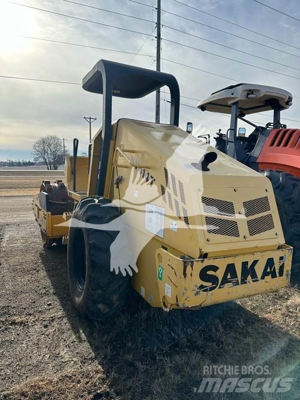 Sakai SV414T Tahačové válce