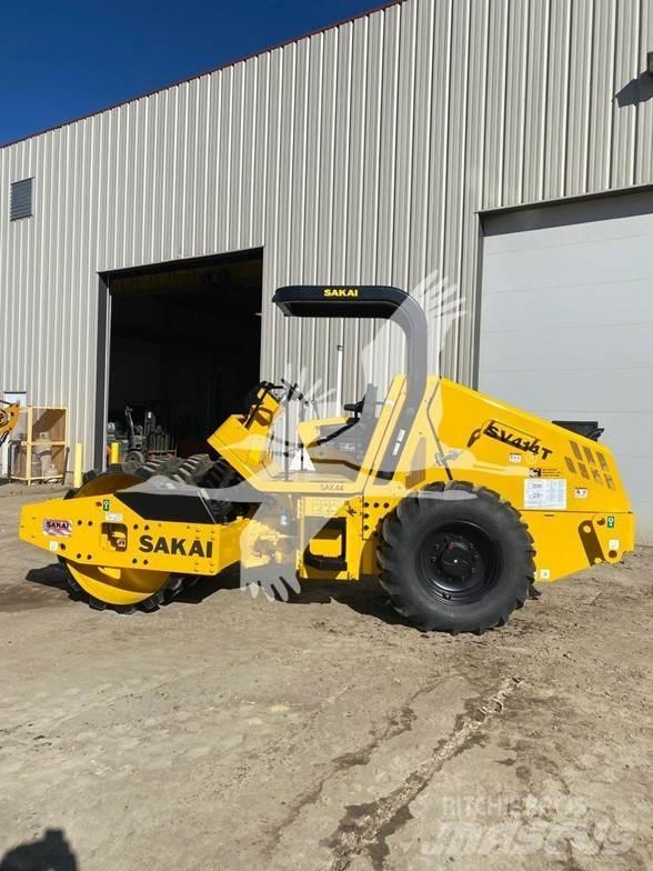 Sakai SV414T Tahačové válce