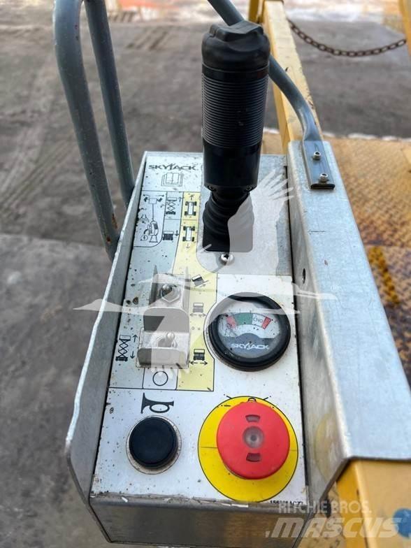 SkyJack SJ3219 Nůžková zvedací plošina