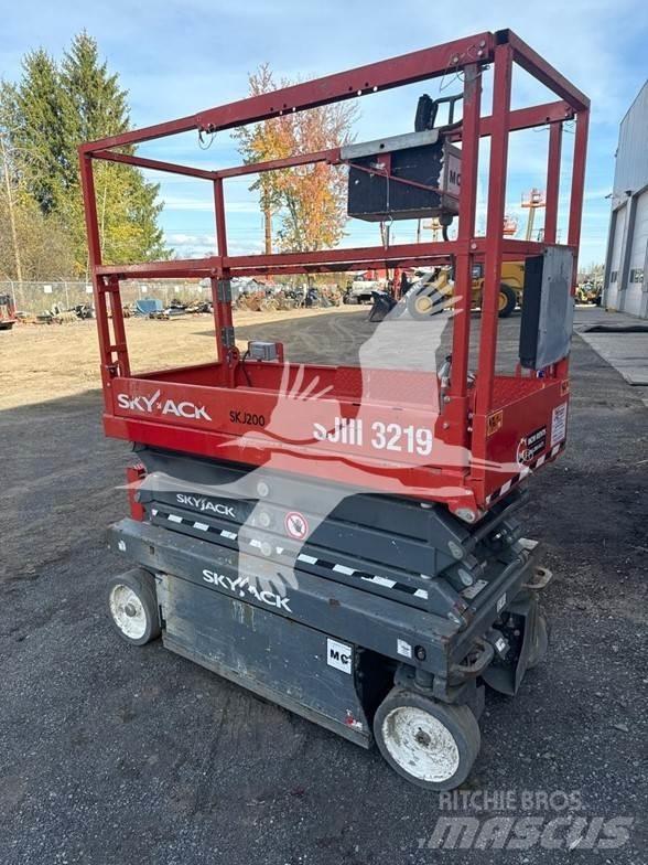SkyJack SJ3219 Nůžková zvedací plošina