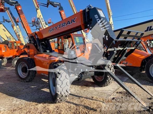SkyTrak 8042 Teleskopické manipulátory
