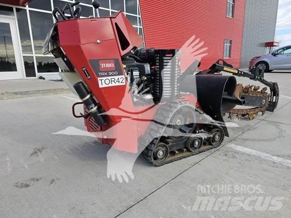 Toro TRX300 Rýhovače