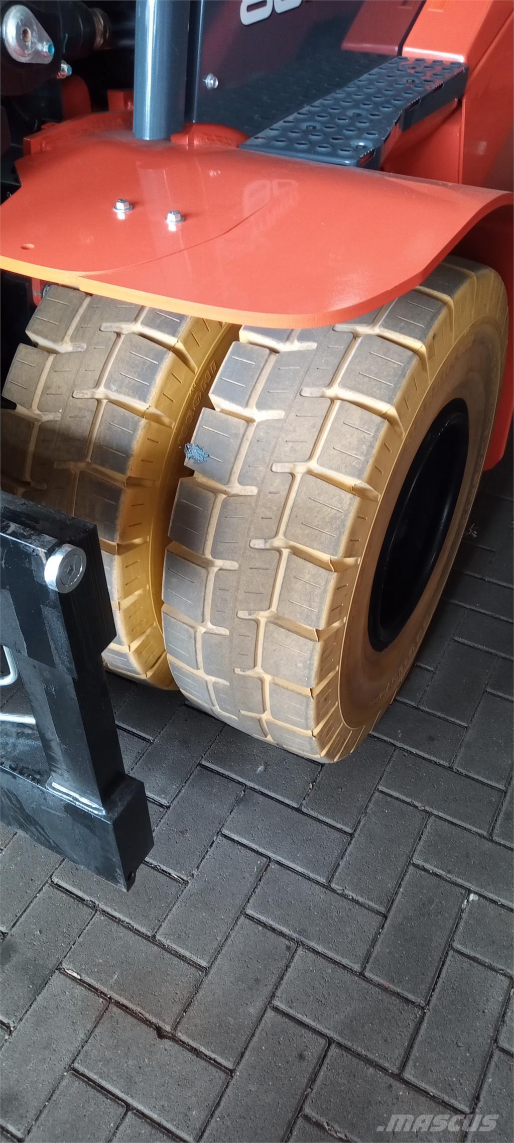 Toyota 9FBH80T Akumulátorové vozíky