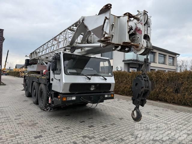 Grove GMK 3050 Univerzální terénní jeřáby