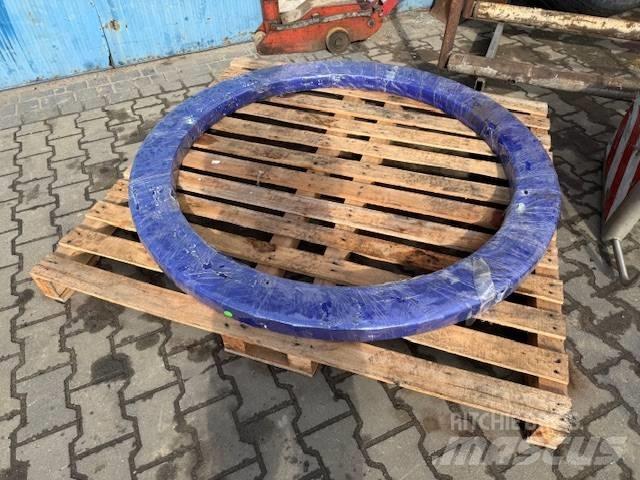 Grove GMK 3050 Univerzální terénní jeřáby