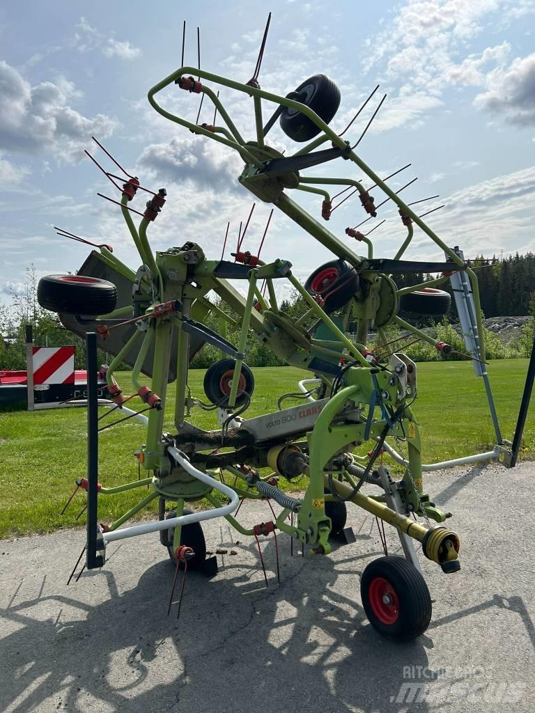 CLAAS Volto 800 Obraceče a shrabovače sena
