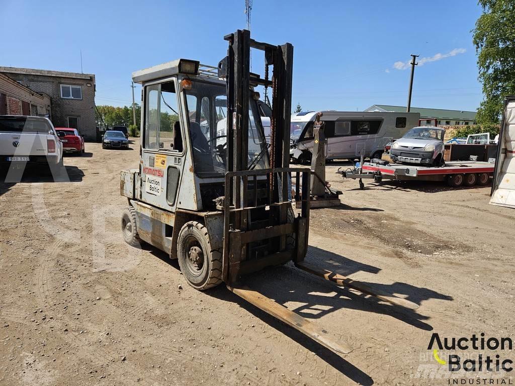 Komatsu XR-25D Dieselové vozíky