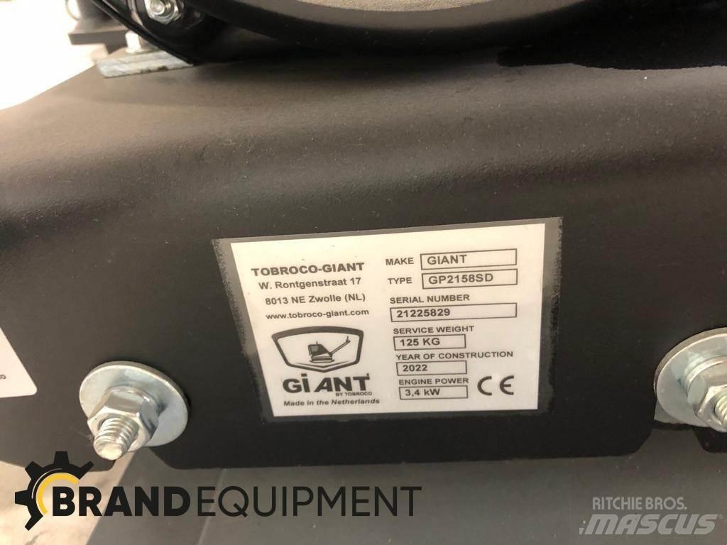 GiANT GP2158SD Kompaktory