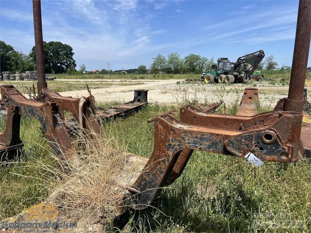 Komatsu 890.3 Další komponenty