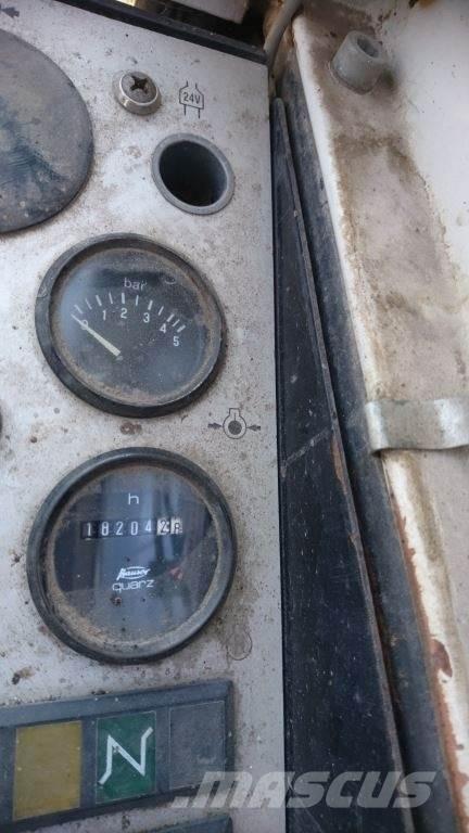 Liebherr A900 Kolová rýpadla
