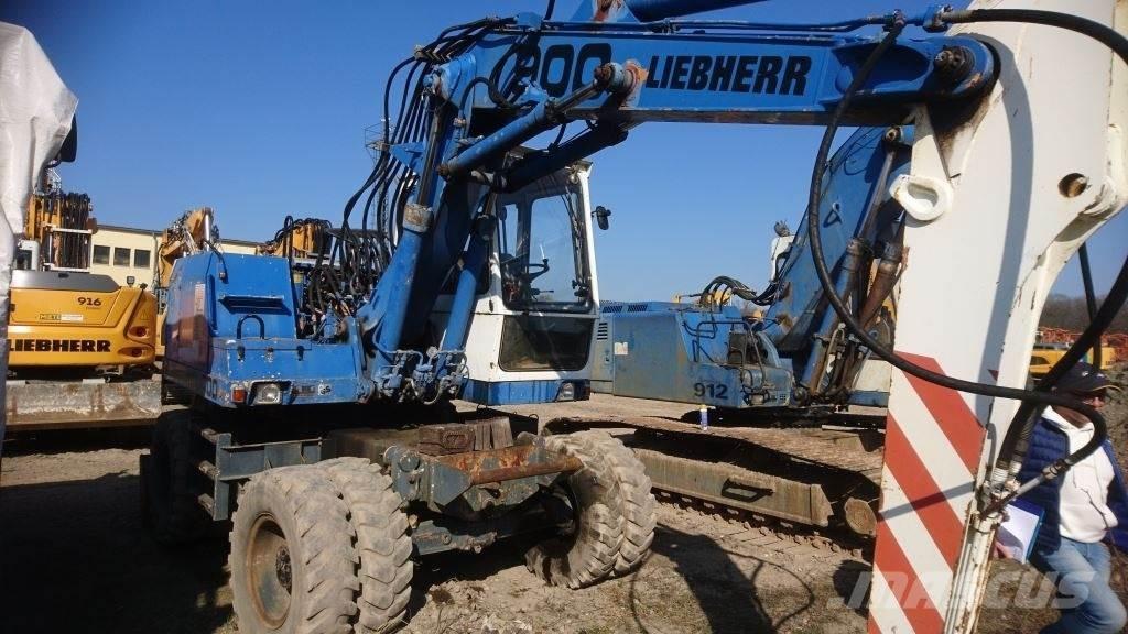 Liebherr A900 Kolová rýpadla