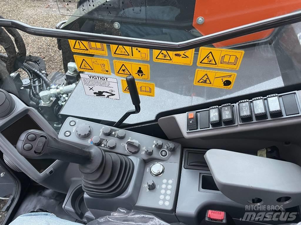 Hitachi ZX 85 Midi rýpadla 7t - 12t