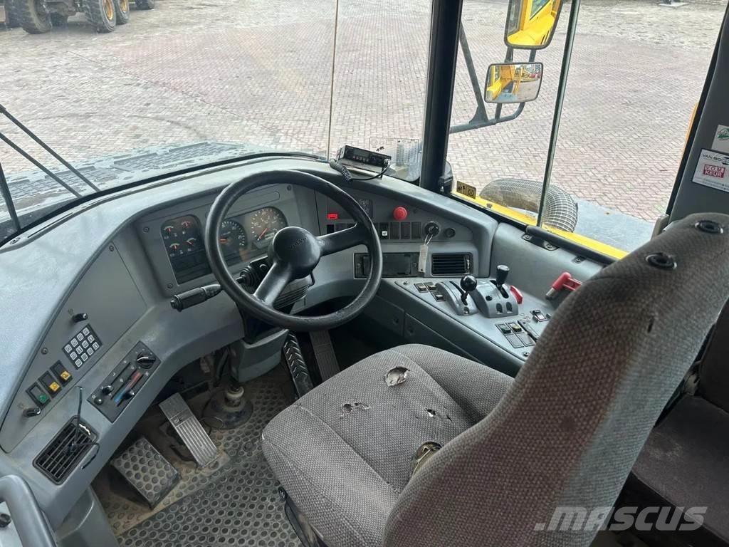 Volvo A25D Kloubové dempry