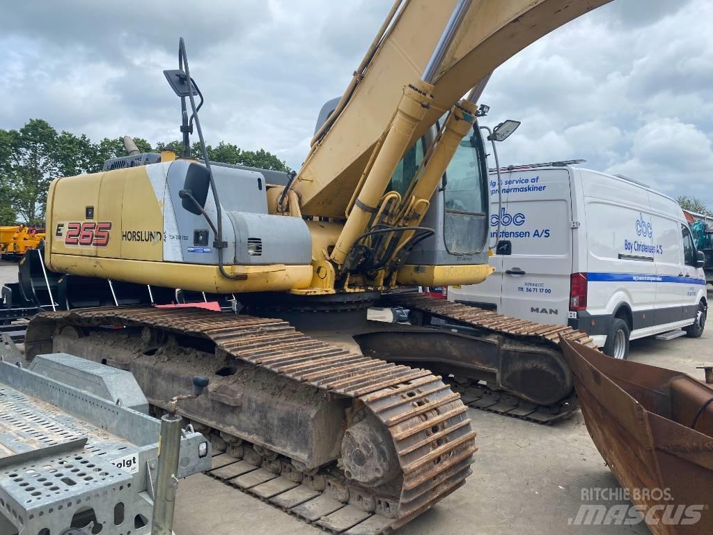 New Holland E 265 Pásová rýpadla