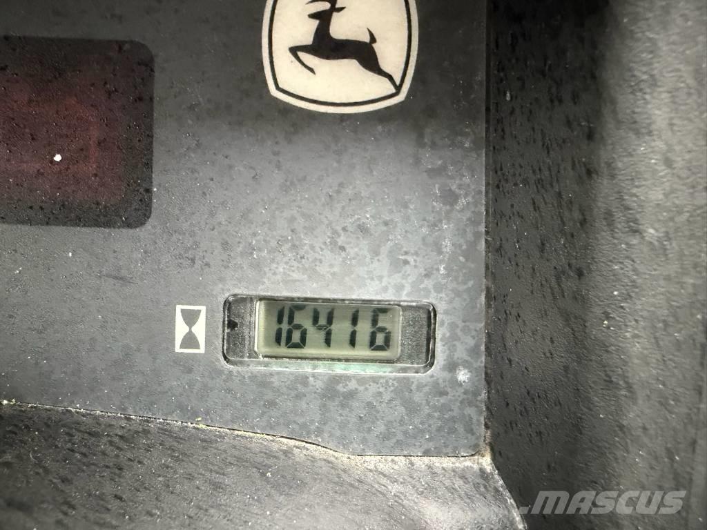 John Deere Gator HPX Užitkové stroje