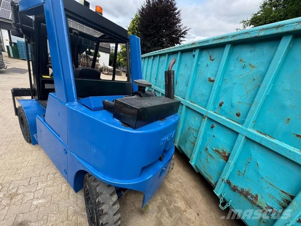 Mora M 80 C Dieselové vozíky
