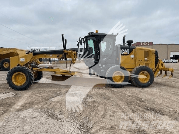 CAT 950M Kolové nakladače