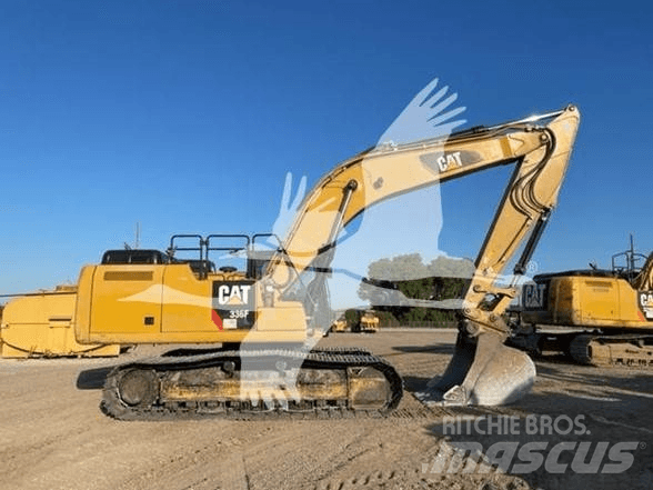 CAT CP56B Tahačové válce