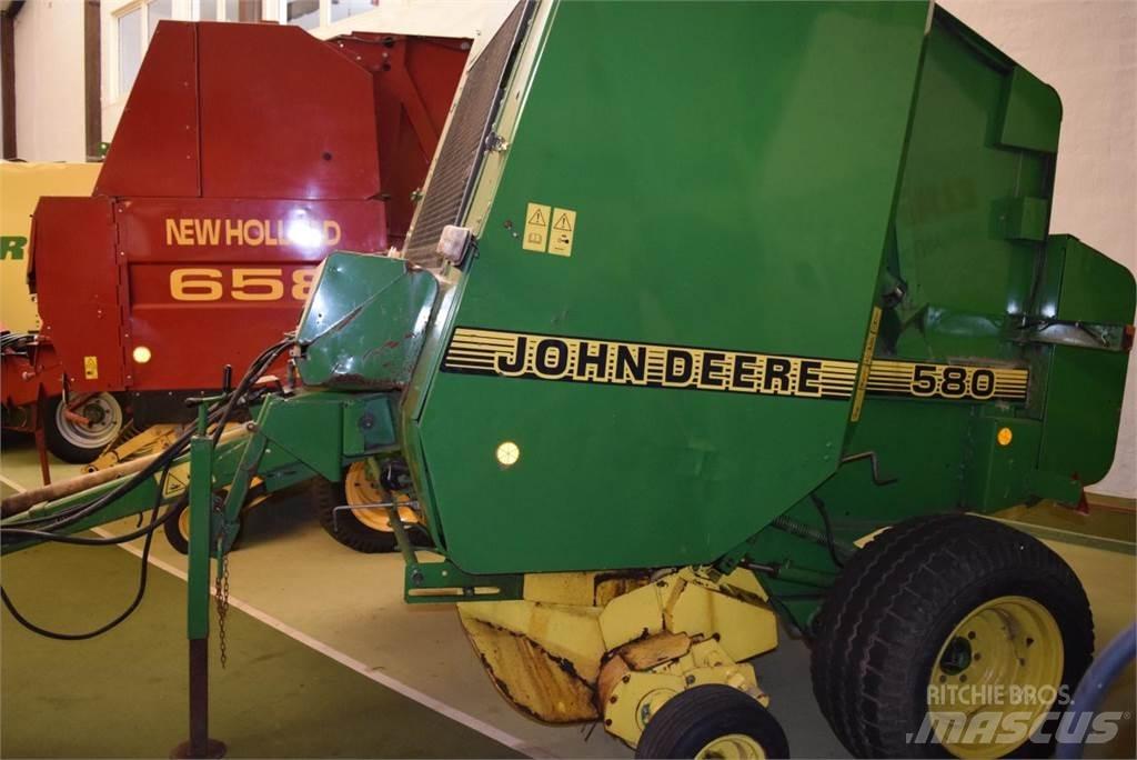 John Deere 580 Lis na válcové balíky