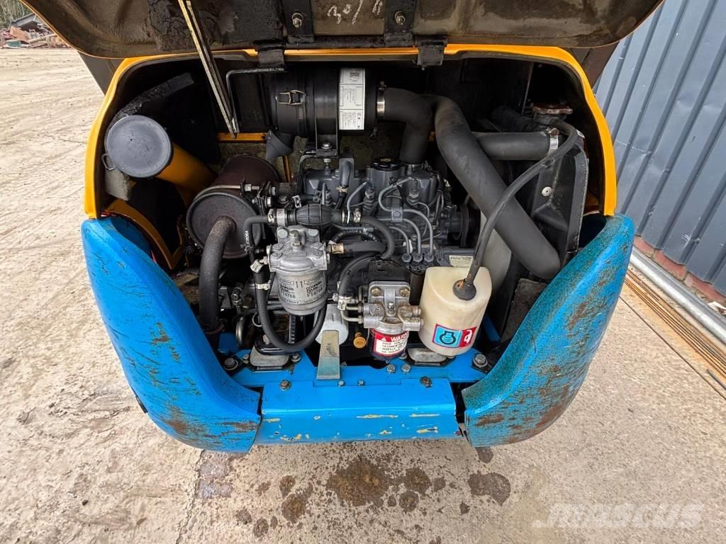 JCB 8015 Mini rýpadla < 7t