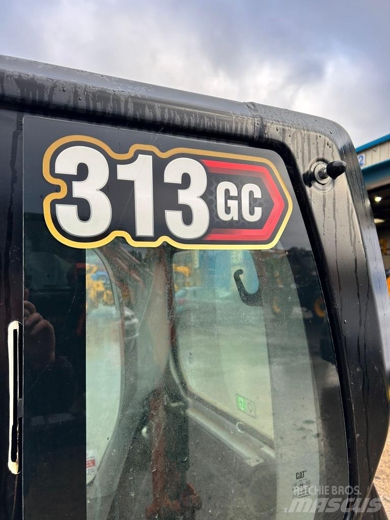 CAT 313 GC Cabin Cab Pásová rýpadla