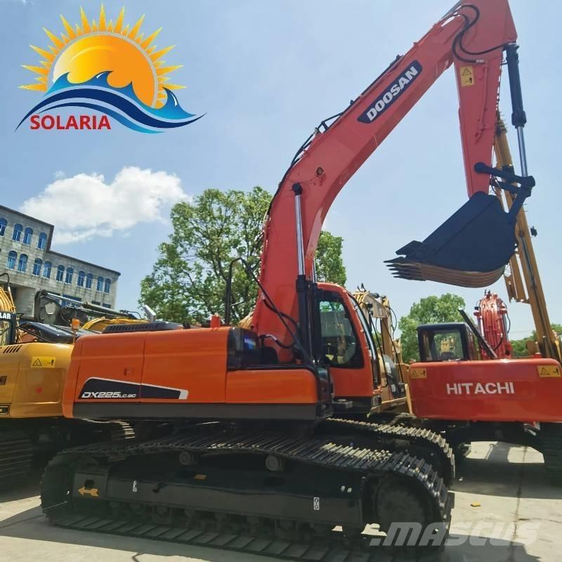 Doosan DX 225 LC Pásová rýpadla