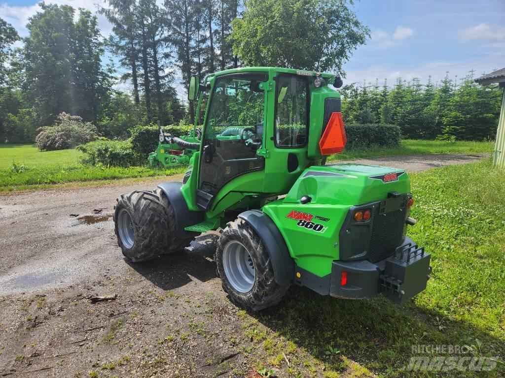 Avant 860 i Kolové nakladače